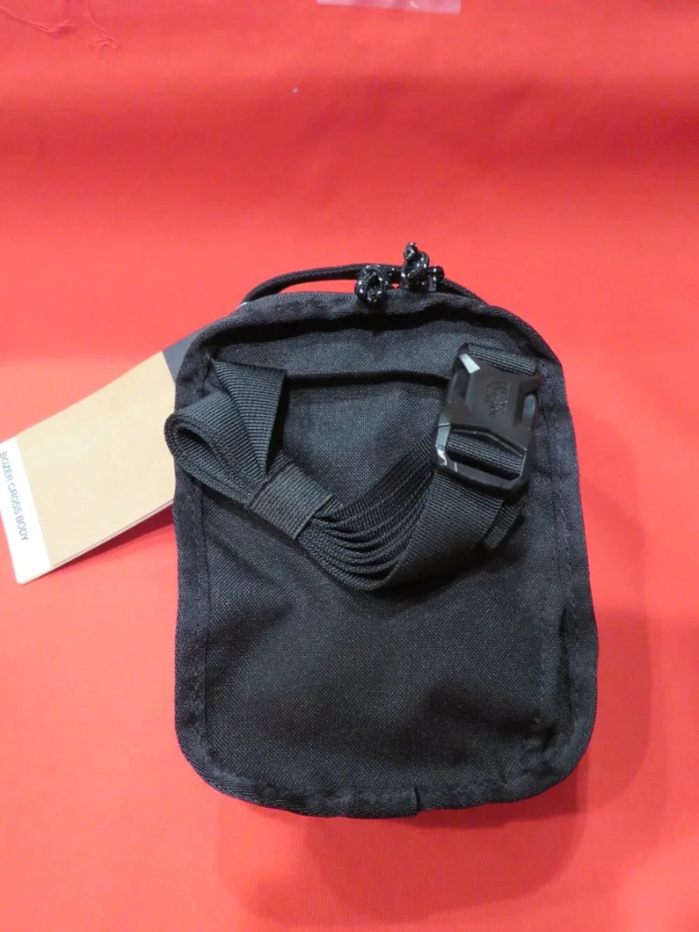 NWT The North Face Bozer Pouch L Black Crossbody Shoulder Bag